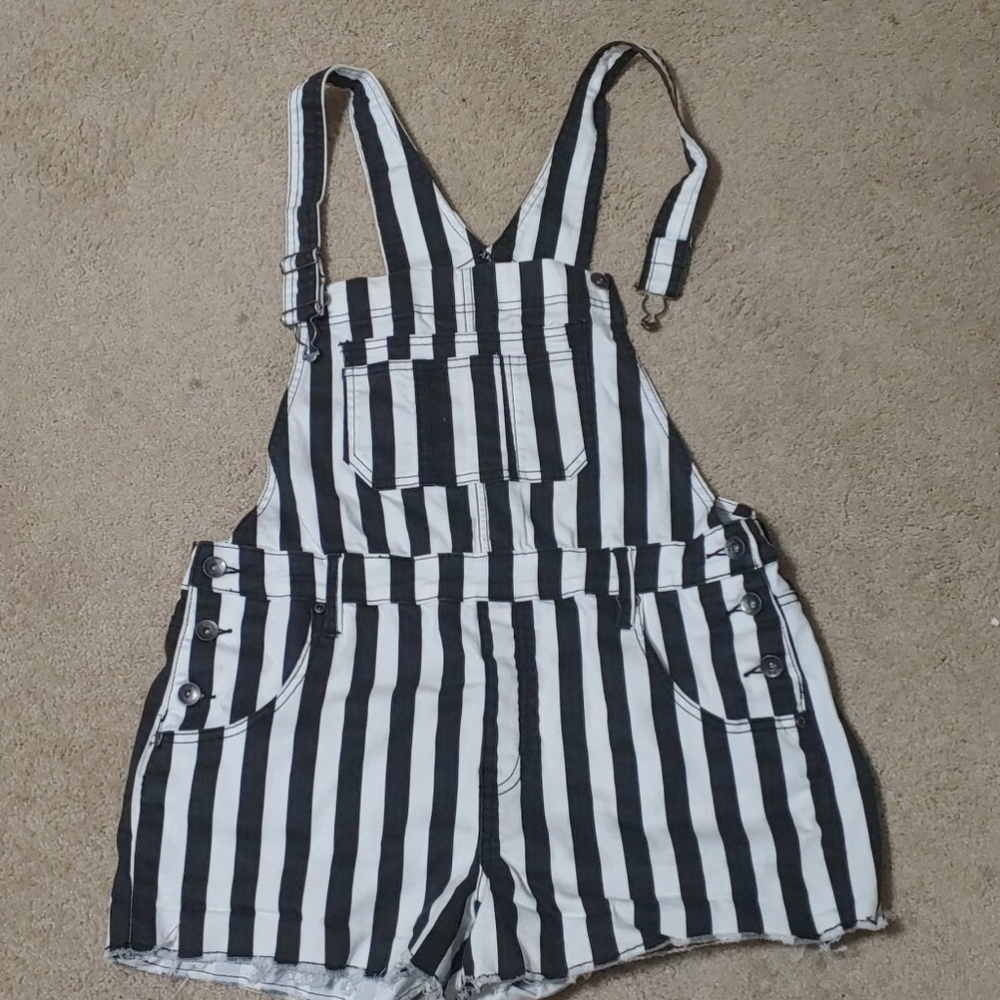 Beetlejuice suspenders